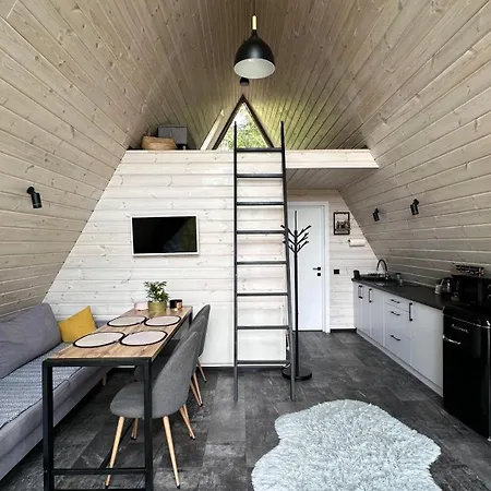 Forest Huts Yablunytsya