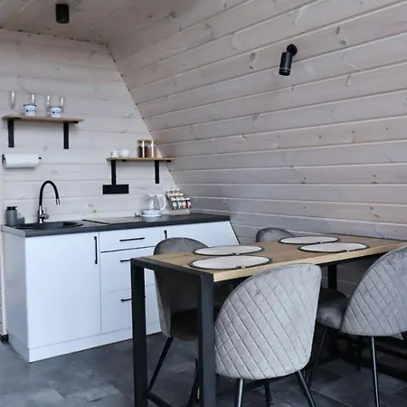 Forest Huts Chalet Yablunytsya